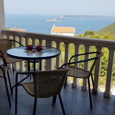 Apartmani Lazarevic 루시티차 외부 사진
