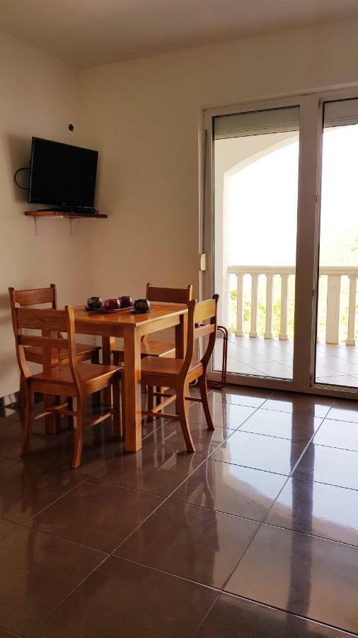 Apartmani Lazarevic 루시티차 외부 사진